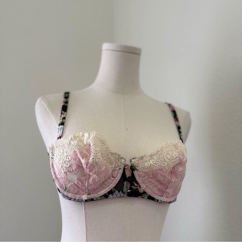 Vintage Aubade Designer Pink and Floral Lace Bralette Women’s Size 34 B